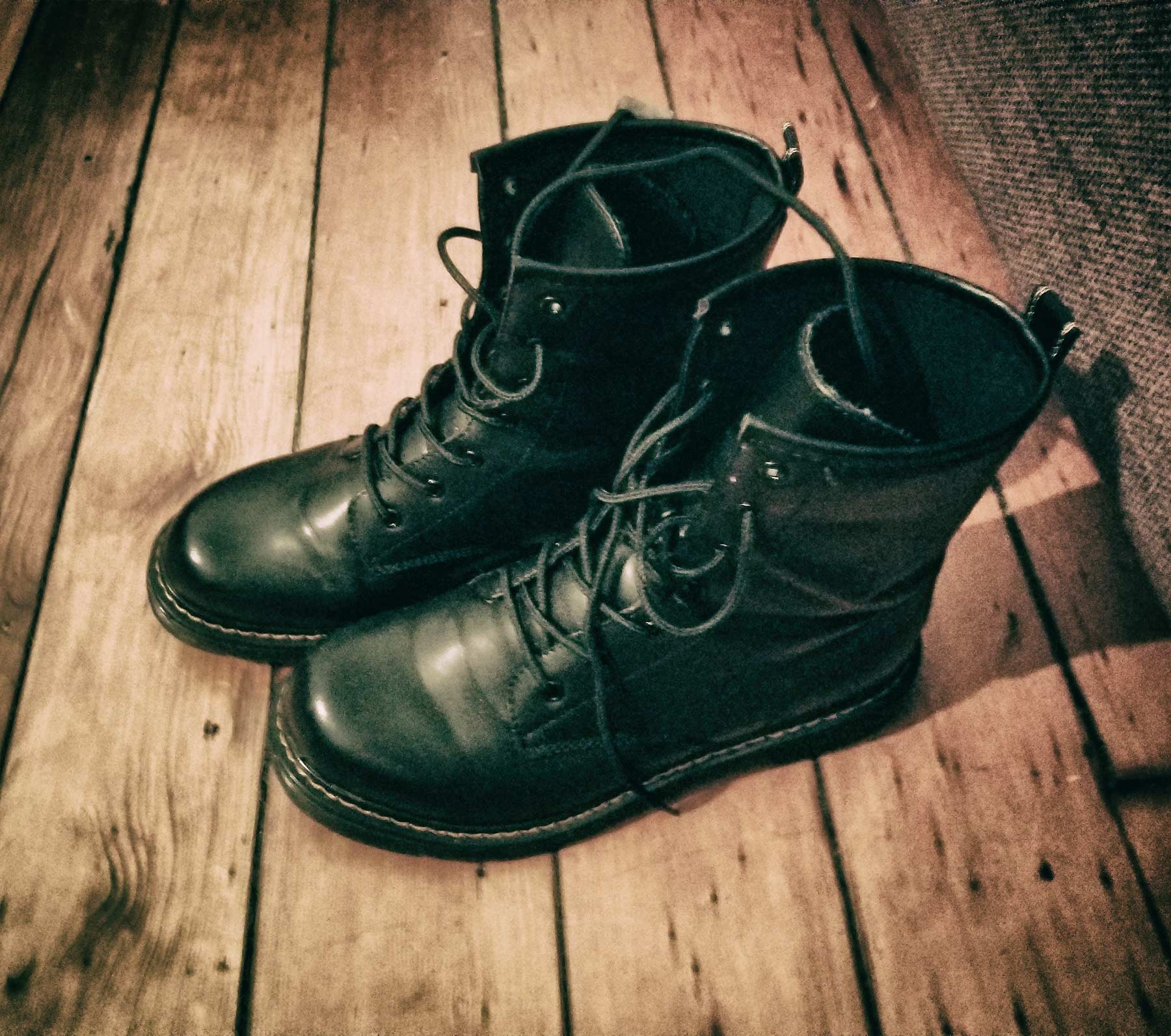 vegan boots ©2017 bret wills
