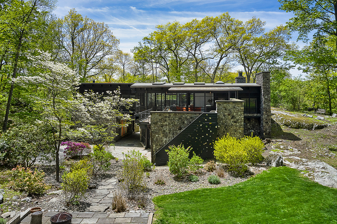 Modern house, Tuxedo ©2023 by bret wills